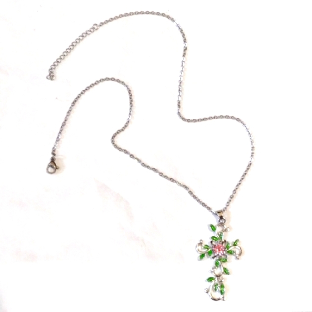SILVER-PLATED GREEN ENAMEL LEAF FLORAL CROSS PENDANT RELIGIOUS 20" NECKLACE-NWOT - Picture 8 of 10